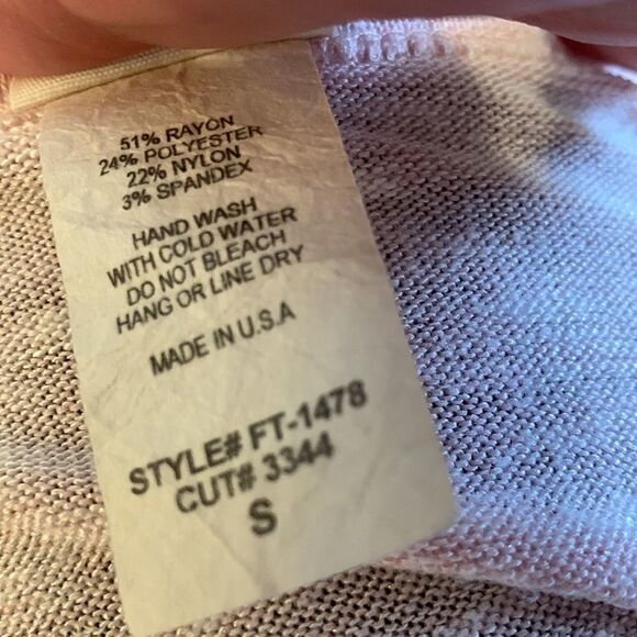 Freeloader size small light pink long sleeve blouse with raw edge detail - Picture 6 of 7